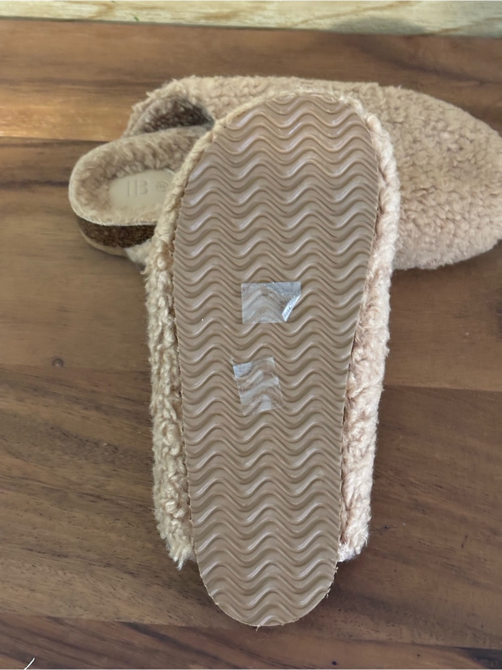 IB slippers - Picture 4 of 4